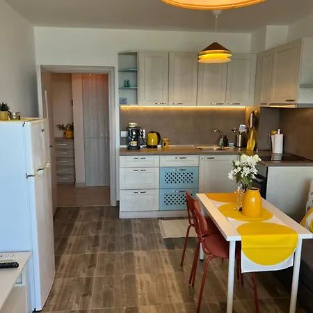 8 Steps To The Apartment